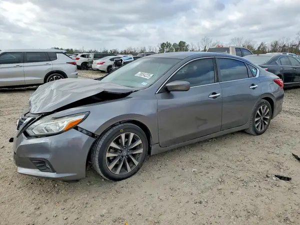 1N4AL3AP4HC179474 2017 NISSAN ALTIMA - Image 1