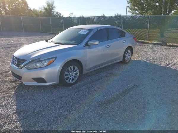 1N4AL3AP4HC179782 2017 NISSAN ALTIMA - Image 2