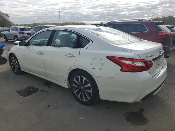 1N4AL3AP4HC181001 2017 NISSAN ALTIMA - Image 2