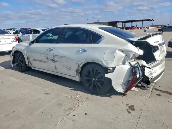 1N4AL3AP4HC184786 2017 NISSAN ALTIMA - Image 2
