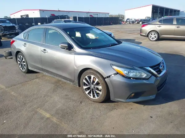 1N4AL3AP4HC185307 2017 NISSAN ALTIMA - Image 1