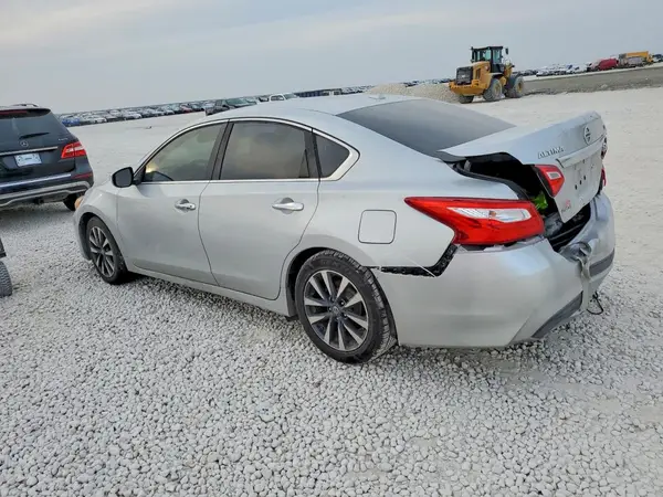 1N4AL3AP4HC187297 2017 NISSAN ALTIMA - Image 2