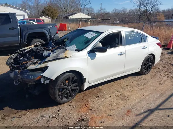1N4AL3AP4HC187476 2017 NISSAN ALTIMA - Image 2