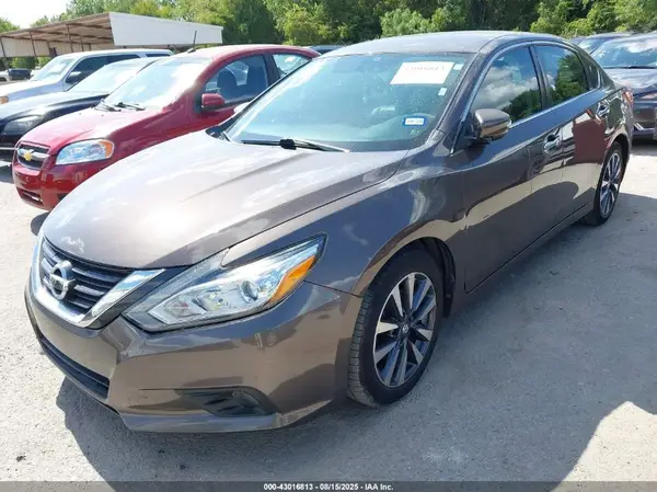 1N4AL3AP4HC188336 2017 NISSAN ALTIMA - Image 2