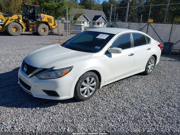 1N4AL3AP4HC189051 2017 NISSAN ALTIMA - Image 2