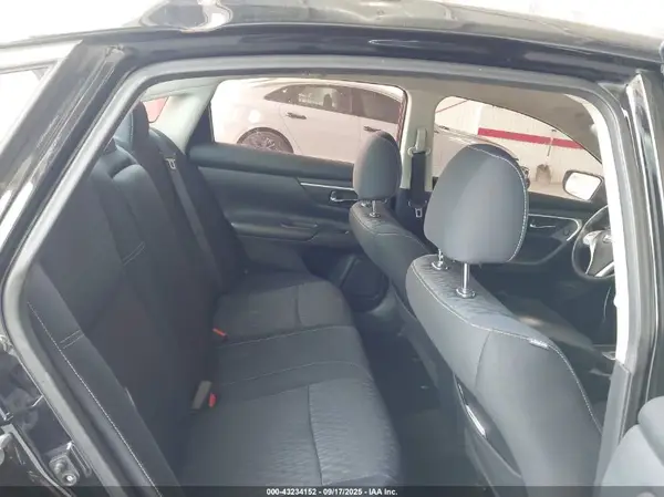 1N4AL3AP4HC190653 2017 NISSAN ALTIMA - Image 8