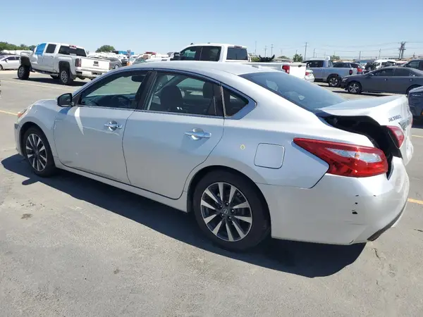 1N4AL3AP4HC194086 2017 NISSAN ALTIMA - Image 2