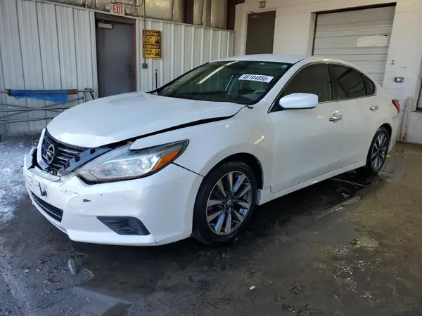 1N4AL3AP4HC194329 2017 NISSAN ALTIMA - Image 1