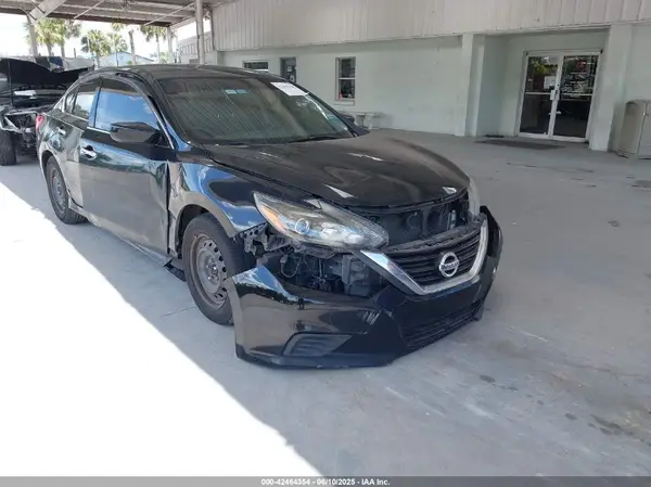 1N4AL3AP4HC197439 2017 NISSAN ALTIMA - Image 1