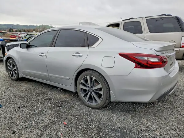 1N4AL3AP4HC197831 2017 NISSAN ALTIMA - Image 2