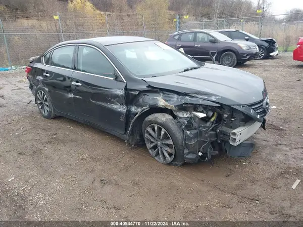 1N4AL3AP4HC200355 2017 NISSAN ALTIMA - Image 1
