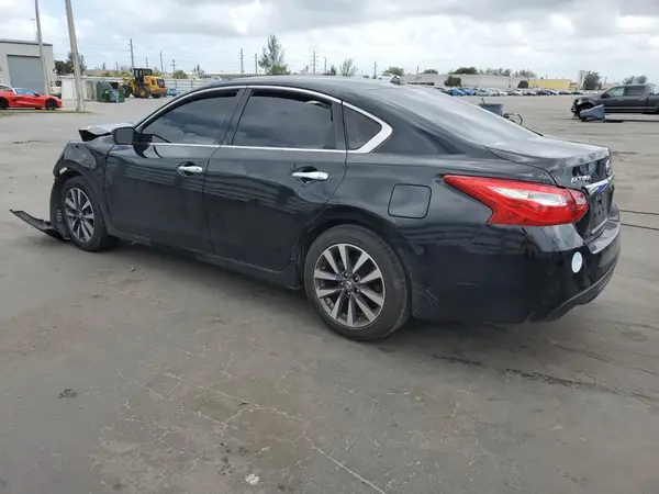 1N4AL3AP4HC200405 2017 NISSAN ALTIMA - Image 2