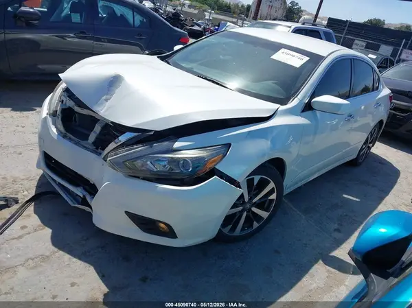 1N4AL3AP4HC201070 2017 NISSAN ALTIMA - Image 2
