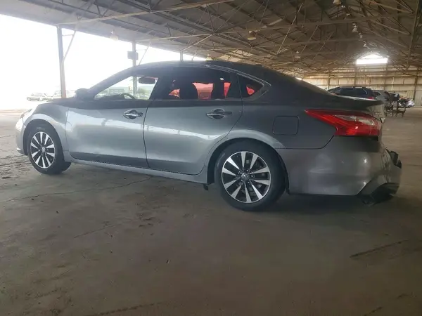 1N4AL3AP4HC201702 2017 NISSAN ALTIMA - Image 2