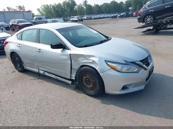 1N4AL3AP4HC208441 2017 NISSAN ALTIMA - Image 1