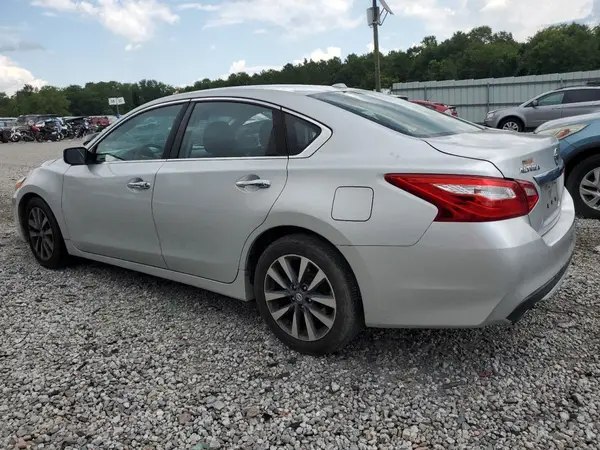 1N4AL3AP4HC213056 2017 NISSAN ALTIMA - Image 2