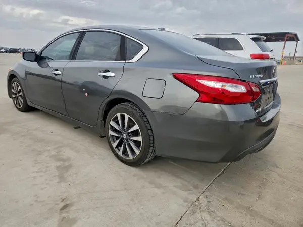 1N4AL3AP4HC213686 2017 NISSAN ALTIMA - Image 2