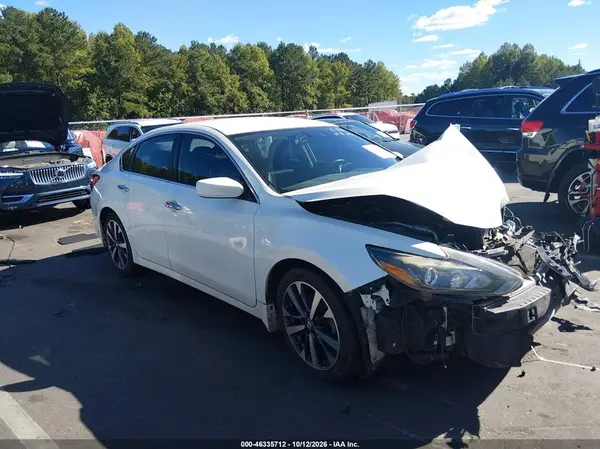 1N4AL3AP4HC216698 2017 NISSAN ALTIMA - Image 1