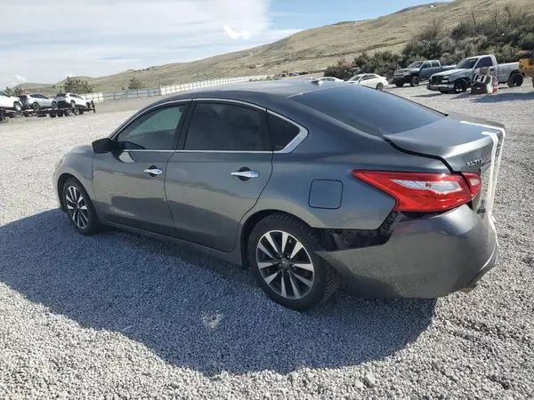 1N4AL3AP4HC218709 2017 NISSAN ALTIMA - Image 2