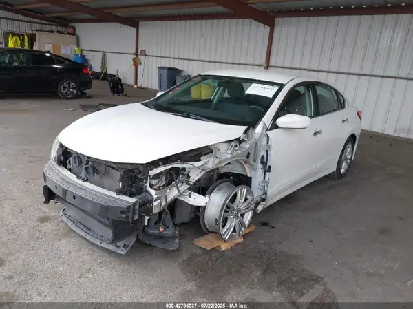 1N4AL3AP4HC219195 2017 NISSAN ALTIMA - Image 2