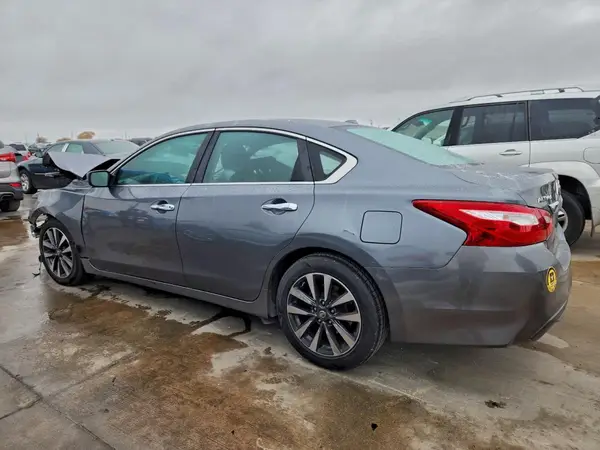 1N4AL3AP4HC219682 2017 NISSAN ALTIMA - Image 2