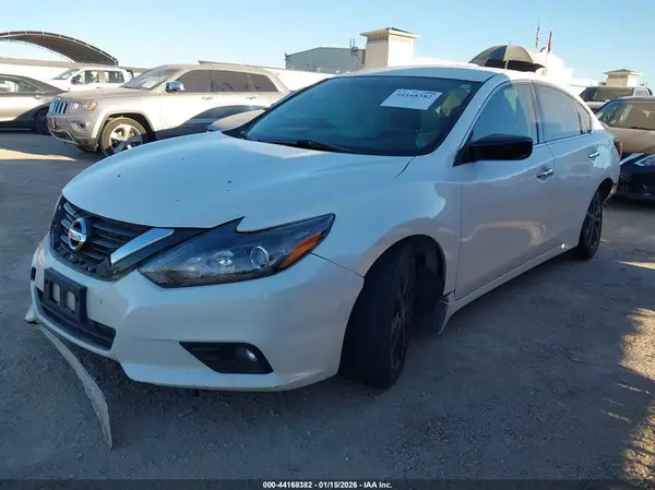 1N4AL3AP4HC225207 2017 NISSAN ALTIMA - Image 2