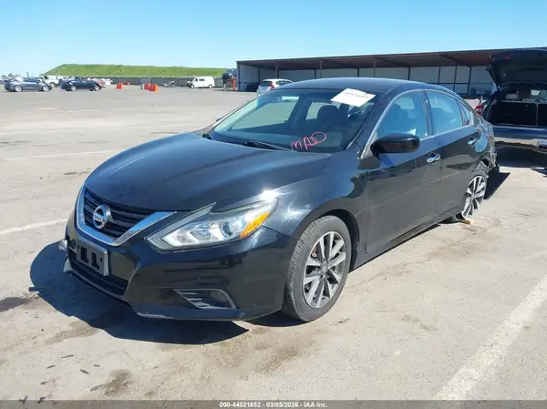 1N4AL3AP4HC226244 2017 NISSAN ALTIMA - Image 2
