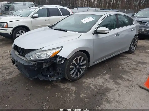 1N4AL3AP4HC226776 2017 NISSAN ALTIMA - Image 2