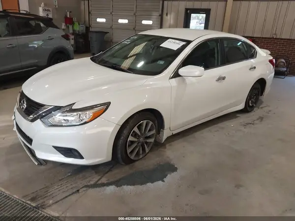 1N4AL3AP4HC228625 2017 NISSAN ALTIMA - Image 2
