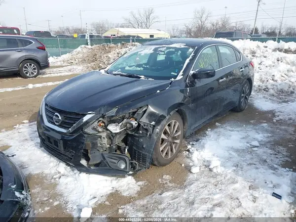 1N4AL3AP4HC233307 2017 NISSAN ALTIMA - Image 2