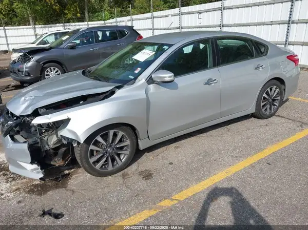 1N4AL3AP4HC234165 2017 NISSAN ALTIMA - Image 2