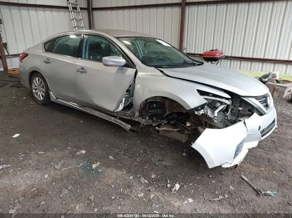 1N4AL3AP4HC234196 2017 NISSAN ALTIMA - Image 1