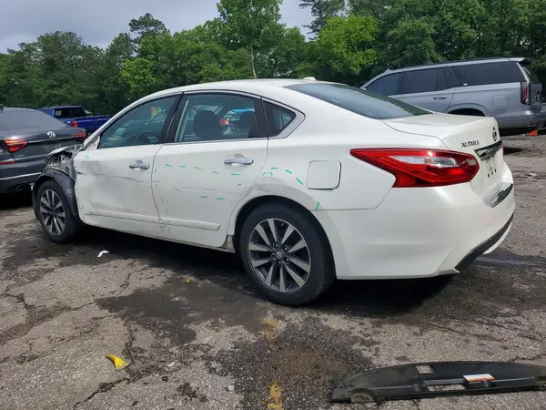 1N4AL3AP4HC236000 2017 NISSAN ALTIMA - Image 2