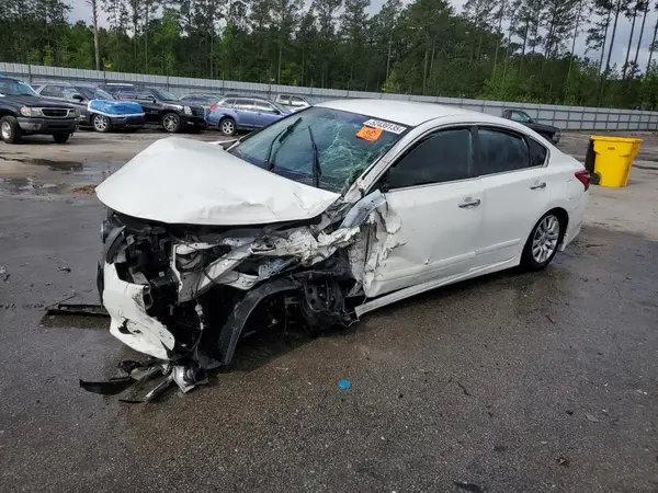 1N4AL3AP4HC242895 2017 NISSAN ALTIMA - Image 1
