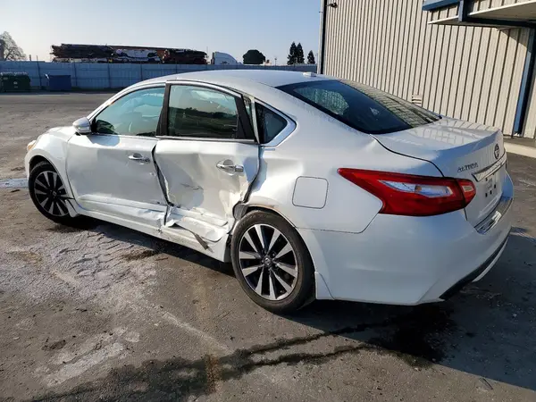 1N4AL3AP4HC243898 2017 NISSAN ALTIMA - Image 2