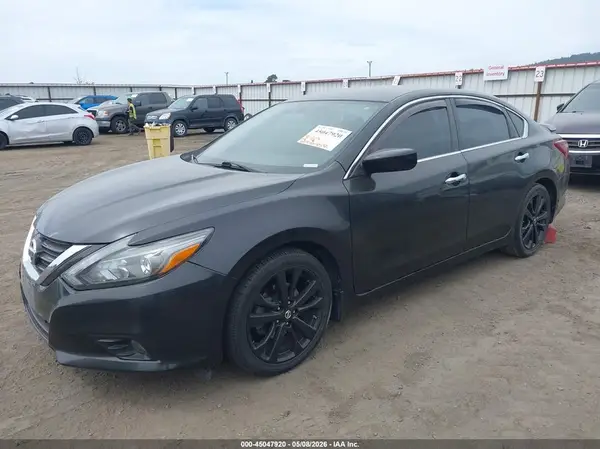 1N4AL3AP4HC247398 2017 NISSAN ALTIMA - Image 2