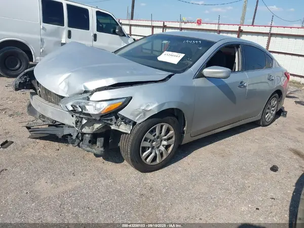 1N4AL3AP4HC249426 2017 NISSAN ALTIMA - Image 2