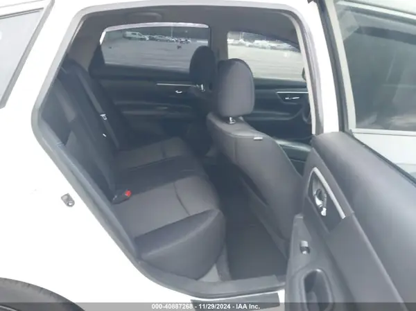 1N4AL3AP4HC250110 2017 NISSAN ALTIMA - Image 8
