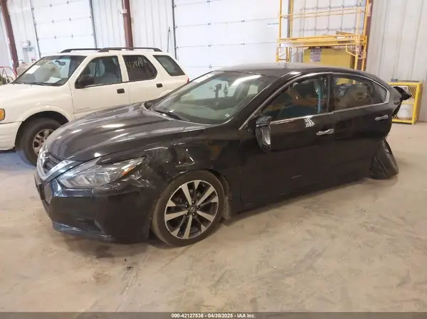 1N4AL3AP4HC251600 2017 NISSAN ALTIMA - Image 2