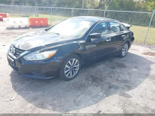1N4AL3AP4HC252830 2017 NISSAN ALTIMA - Image 2