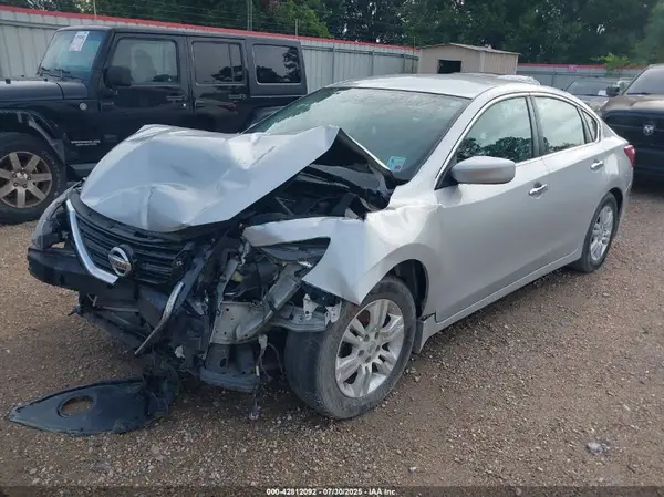 1N4AL3AP4HC253797 2017 NISSAN ALTIMA - Image 2