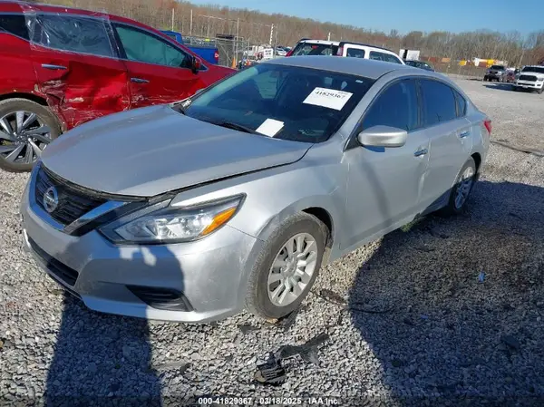 1N4AL3AP4HC256215 2017 NISSAN ALTIMA - Image 2