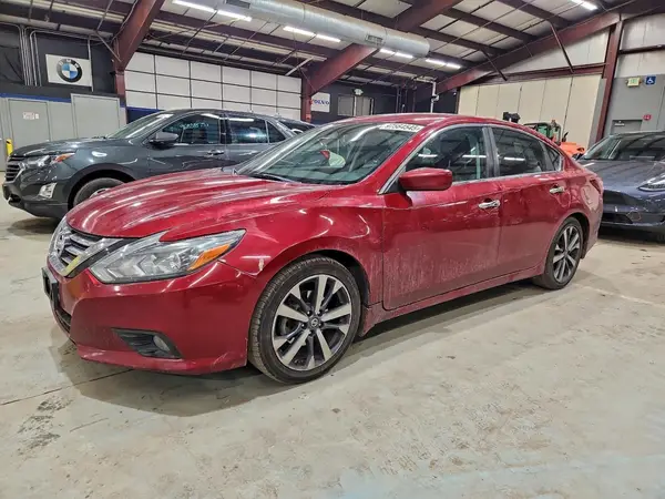 1N4AL3AP4HC257753 2017 NISSAN ALTIMA - Image 1