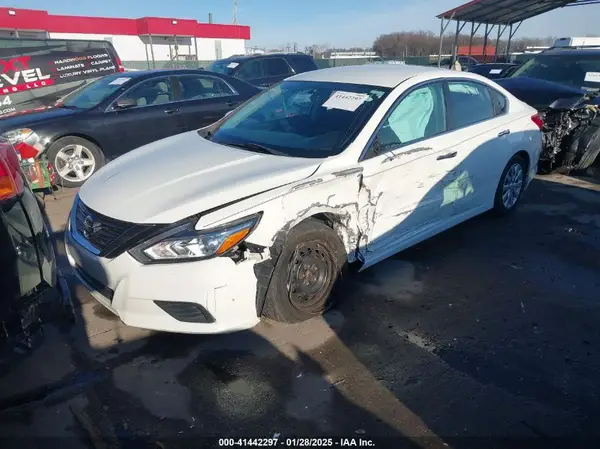 1N4AL3AP4HC258031 2017 NISSAN ALTIMA - Image 2