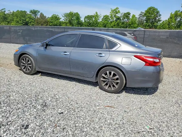 1N4AL3AP4HC259695 2017 NISSAN ALTIMA - Image 2