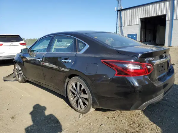 1N4AL3AP4HC261995 2017 NISSAN ALTIMA - Image 2
