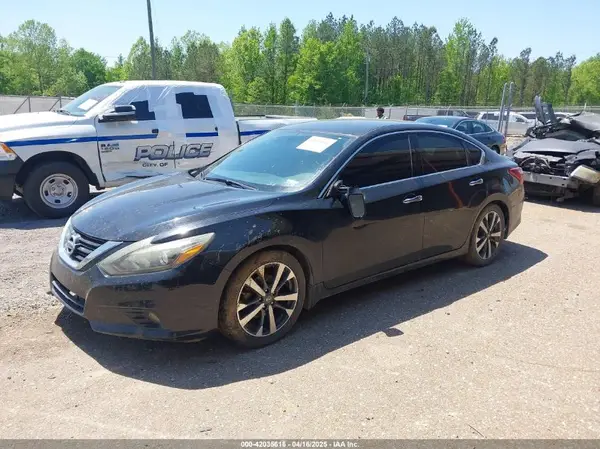 1N4AL3AP4HC263004 2017 NISSAN ALTIMA - Image 2