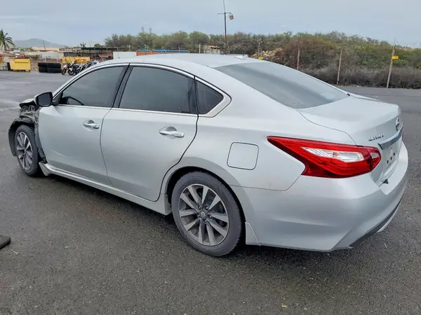 1N4AL3AP4HC264928 2017 NISSAN ALTIMA - Image 2