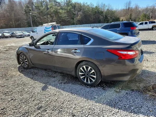 1N4AL3AP4HC264993 2017 NISSAN ALTIMA - Image 2