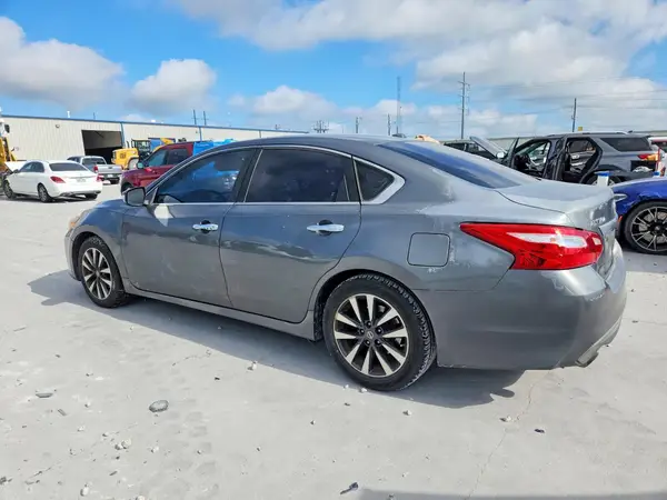 1N4AL3AP4HC265514 2017 NISSAN ALTIMA - Image 2